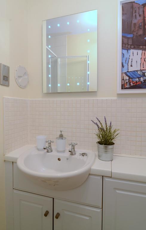 Powderhall Riverside Apartment Edinburgh Room photo